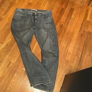 Wranglers men’s straight fit jeans